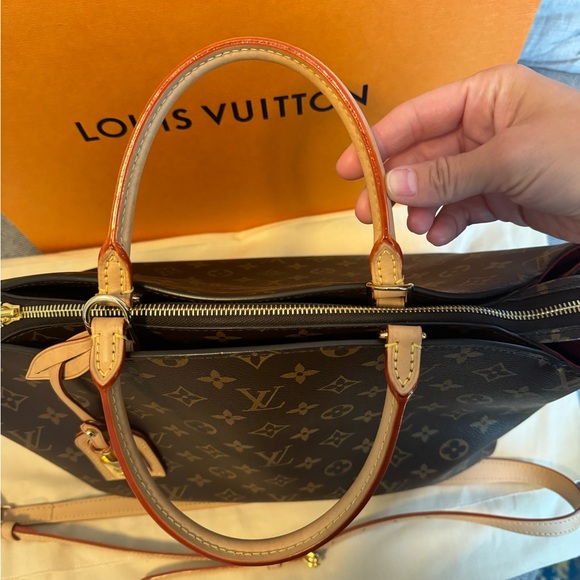 Louis Vuitton Grand Palais MM Handbag - Picture 8 of 13